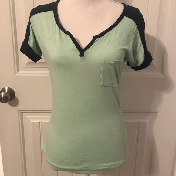 Express Mint Green and Navy Colorblock V-Neck - Picture 2 of 5